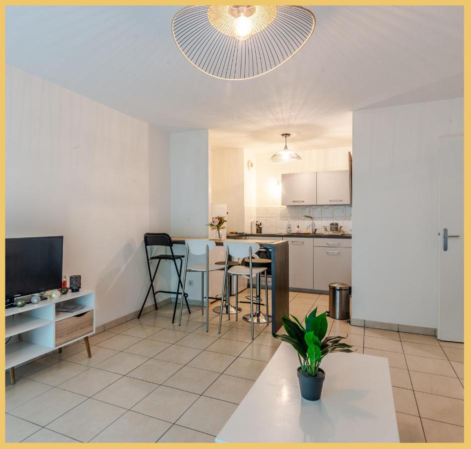 Charmant Appartement Centre Ville Τονόν-λε-Μπαιν Εξωτερικό φωτογραφία